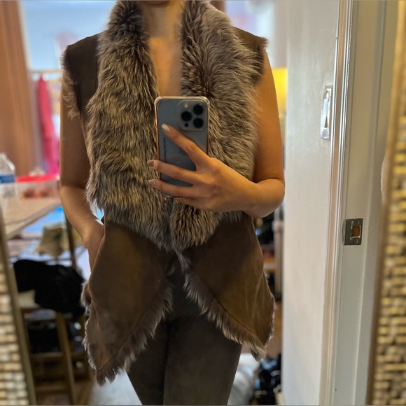 Reversible Real Shearling - Picture 5 of 12